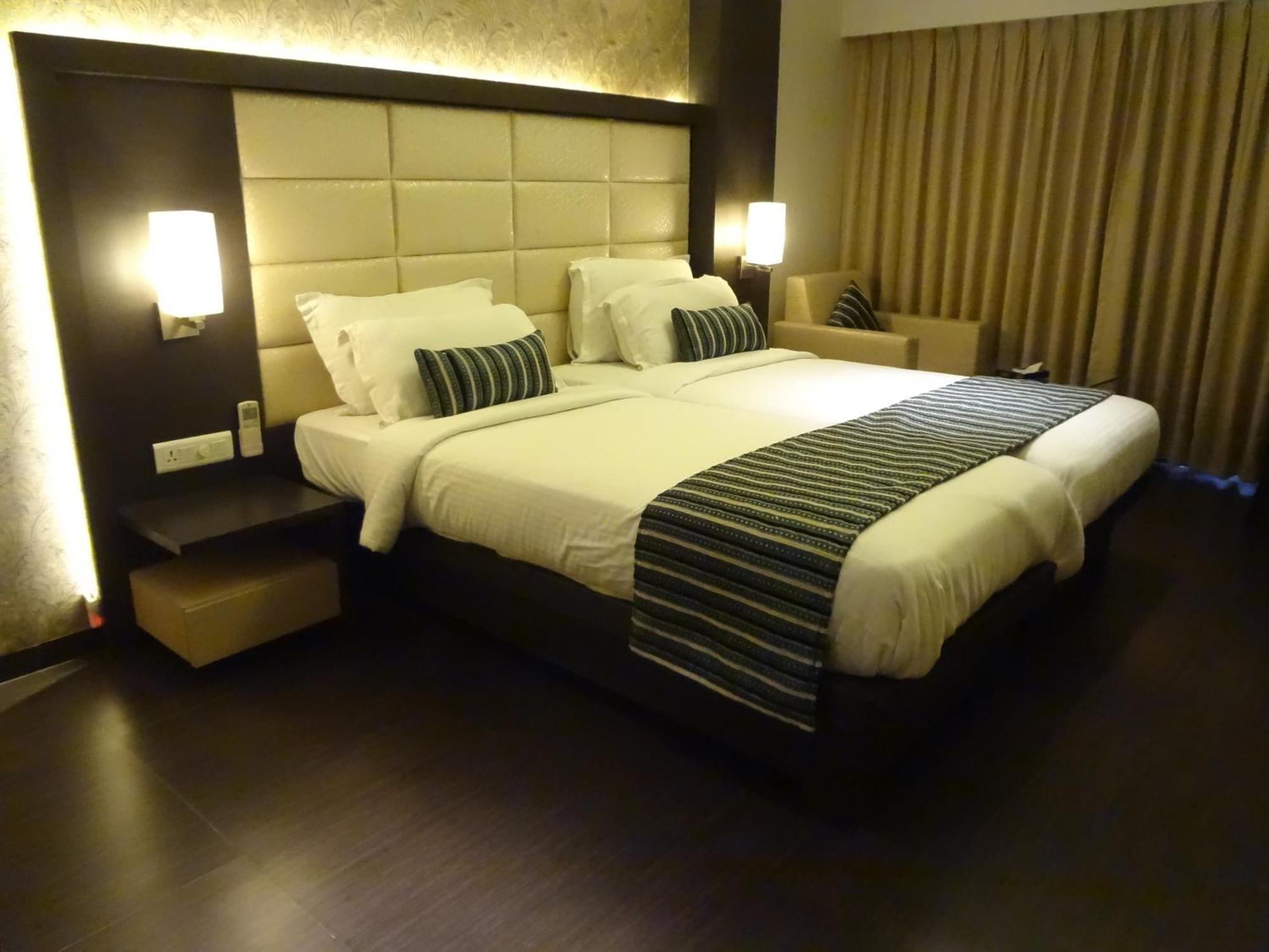 Hotel Galaxy Bombaj Zewnętrze zdjęcie