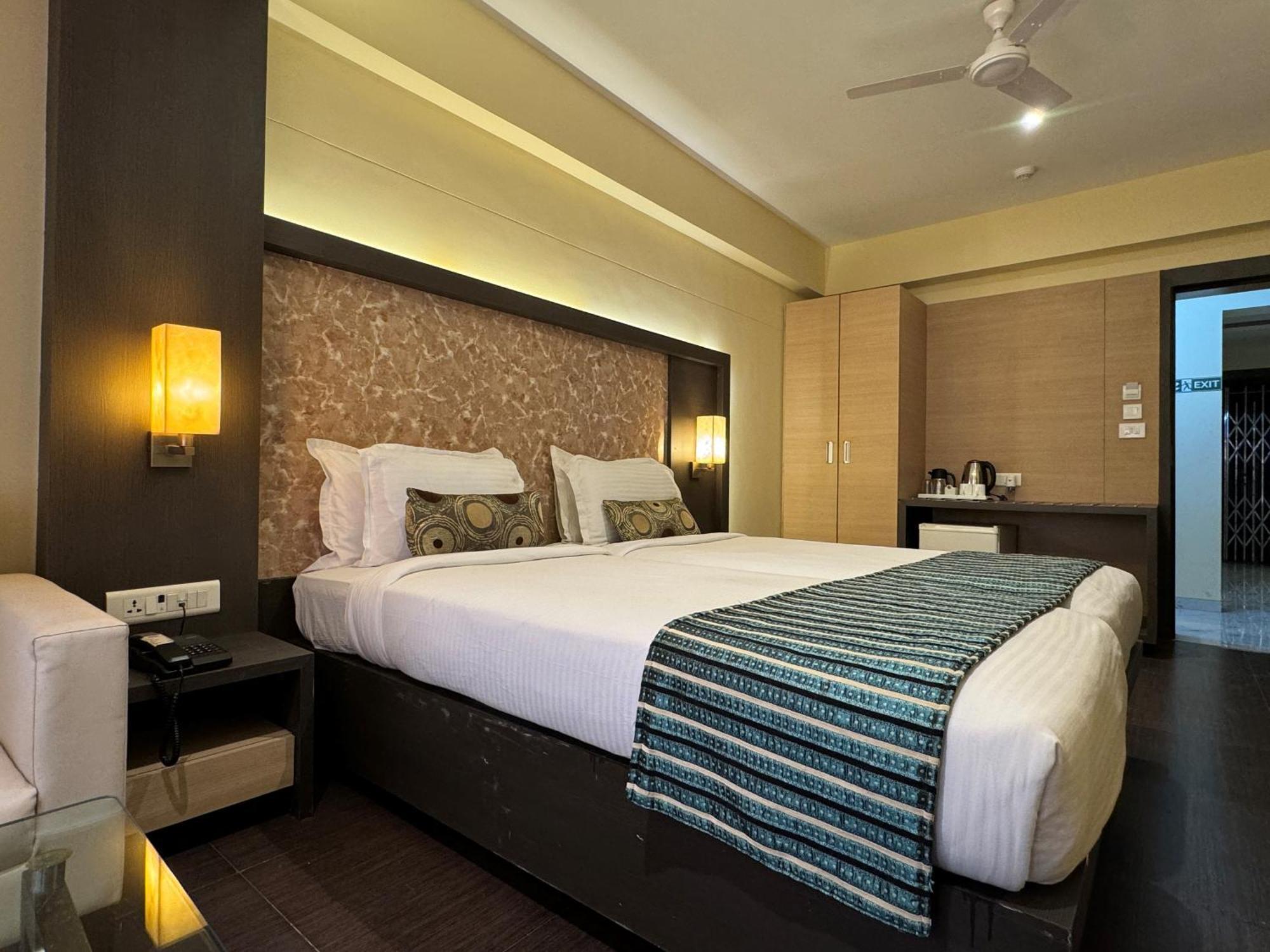Hotel Galaxy Bombaj Zewnętrze zdjęcie