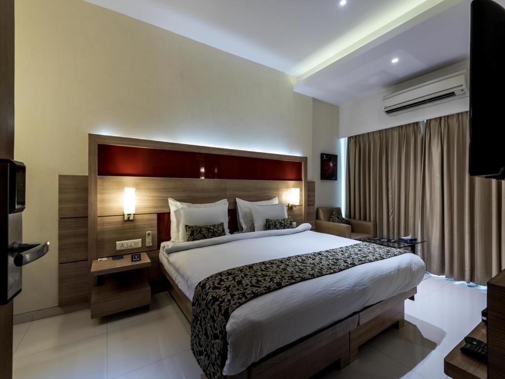 Hotel Galaxy Bombaj Zewnętrze zdjęcie